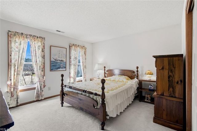 439 Mayfield PL, Newport News, VA 23608