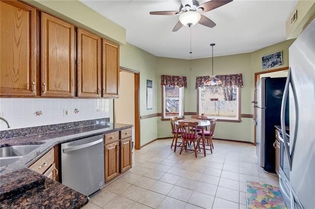 439 Mayfield PL, Newport News, VA 23608