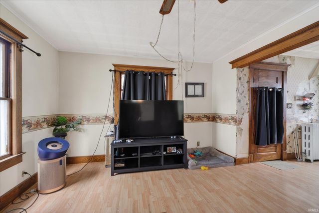 551 S Jackson Street, Frankfort, IN 46041