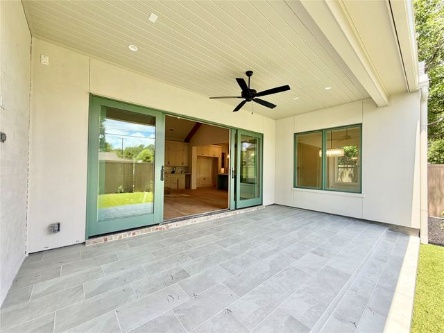 820 Edgefield Road, Fort Worth, TX 76107