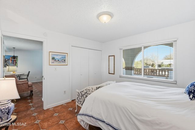 248 S Paseo Lobo Unit D, Green Valley, AZ 85614