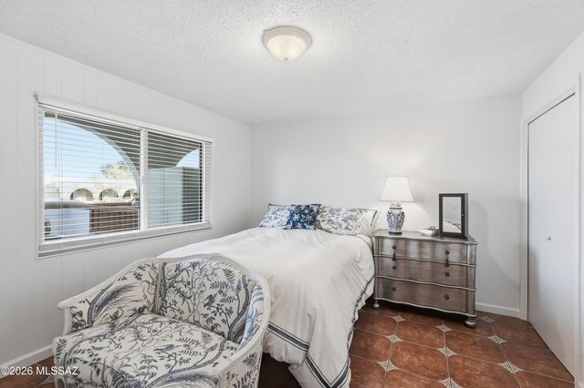 248 S Paseo Lobo Unit D, Green Valley, AZ 85614