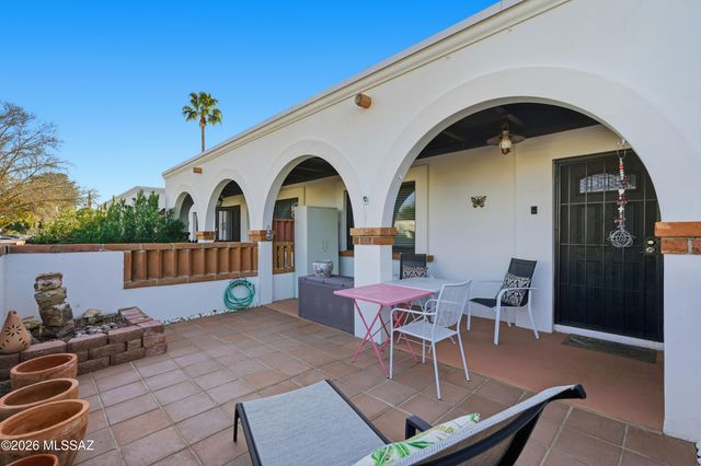 248 S Paseo Lobo Unit D, Green Valley, AZ 85614