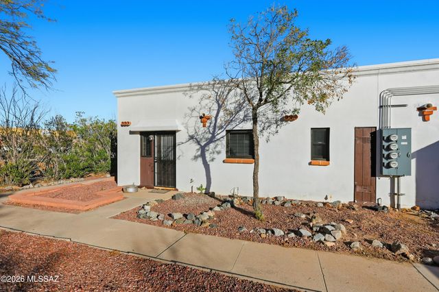 248 S Paseo Lobo Unit D, Green Valley, AZ 85614