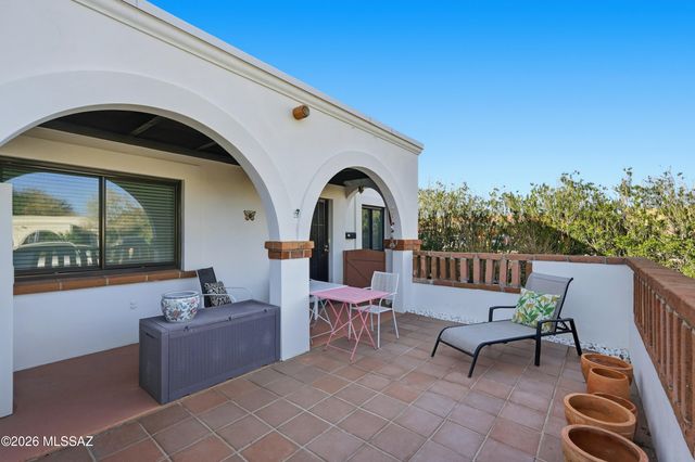 248 S Paseo Lobo Unit D, Green Valley, AZ 85614