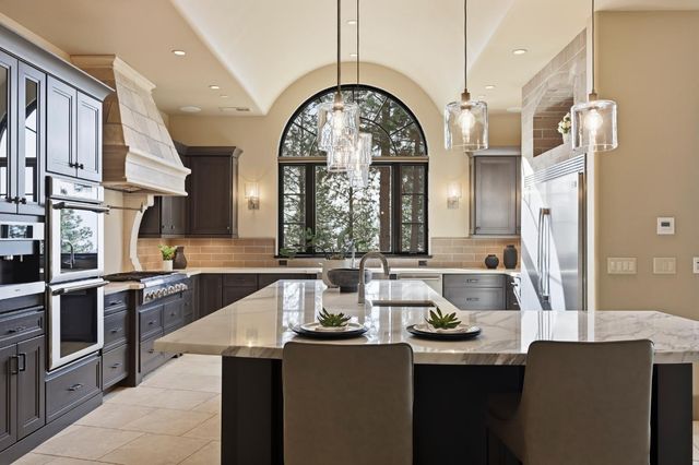 1240 Forest View Dr, Meadow Vista, CA 95722