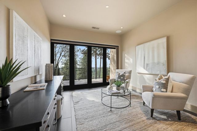 1240 Forest View Dr, Meadow Vista, CA 95722