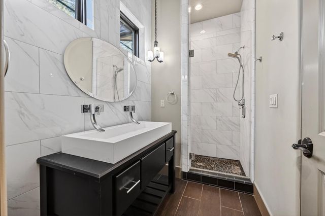 1240 Forest View Dr, Meadow Vista, CA 95722