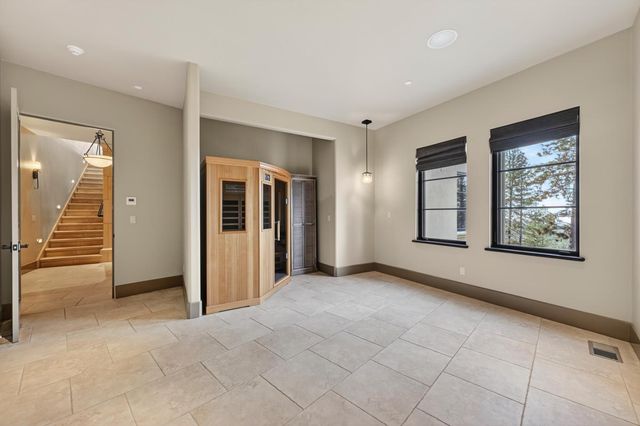 1240 Forest View Dr, Meadow Vista, CA 95722