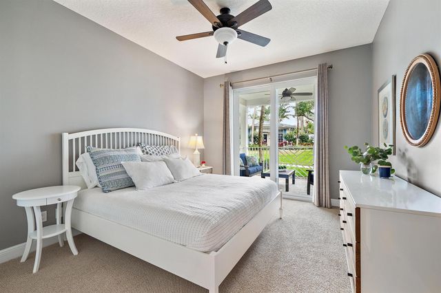 814 Bay Colony Drive S, Juno Beach, FL 33408