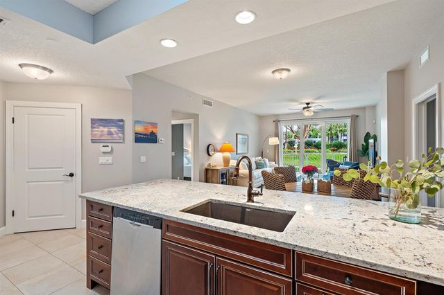 814 Bay Colony Drive S, Juno Beach, FL 33408