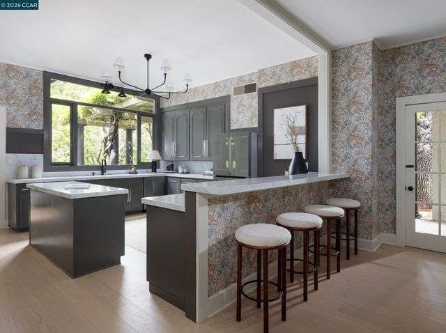 300 Camille Ave, Alamo, CA 94507