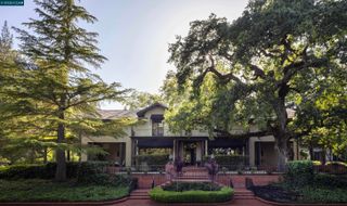 300 Camille Ave, Alamo, CA 94507