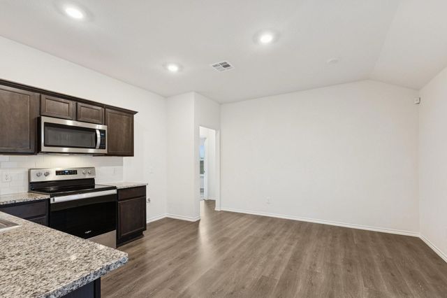 1034 Old Oaks Drive, Forney, TX 75126