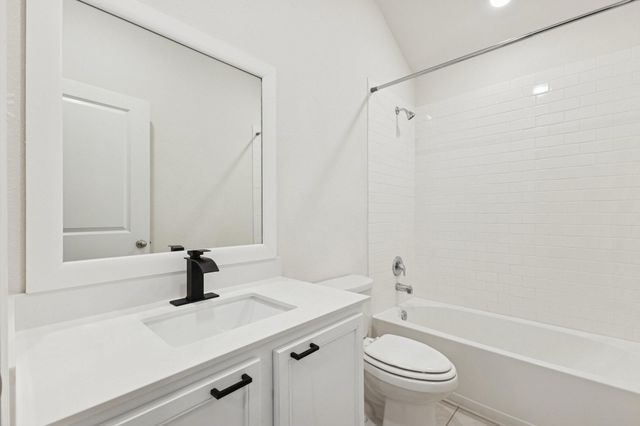 1034 Old Oaks Drive, Forney, TX 75126