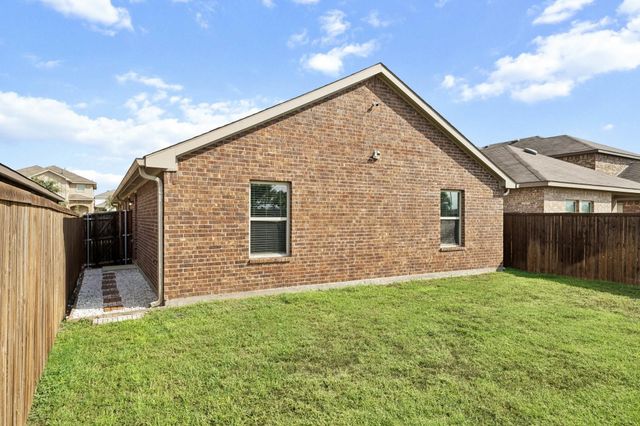 1034 Old Oaks Drive, Forney, TX 75126
