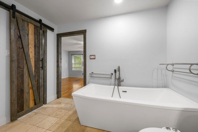 9 Shady Rock CT, Round Rock, TX 78665