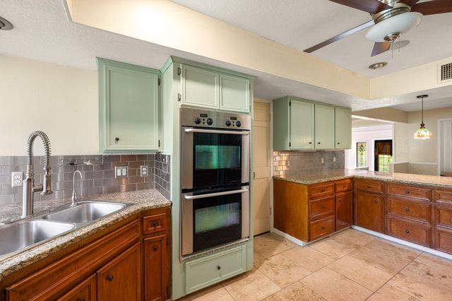 9 Shady Rock CT, Round Rock, TX 78665