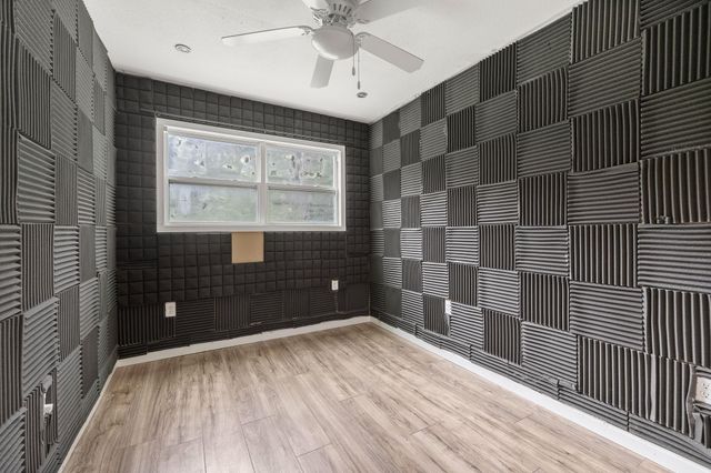 9 Shady Rock CT, Round Rock, TX 78665