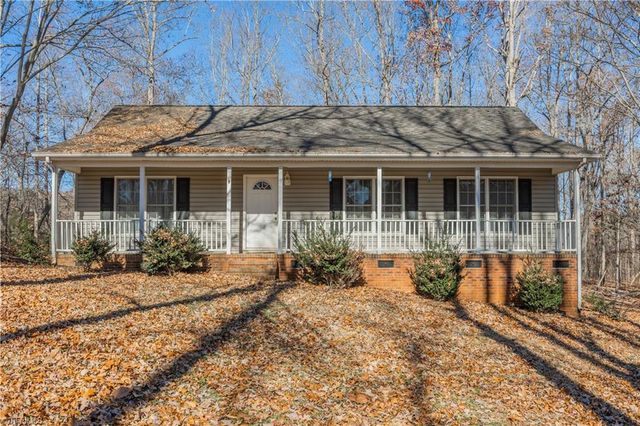 830 Country Place Road, Asheboro, NC 27205