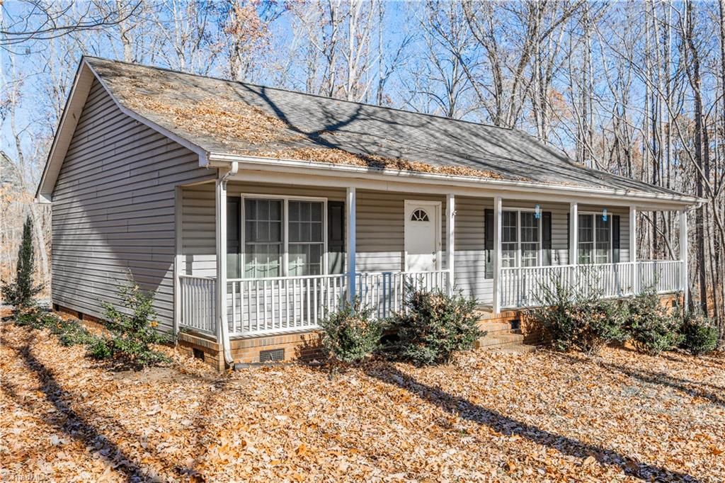 830 Country Place Road, Asheboro, NC 27205