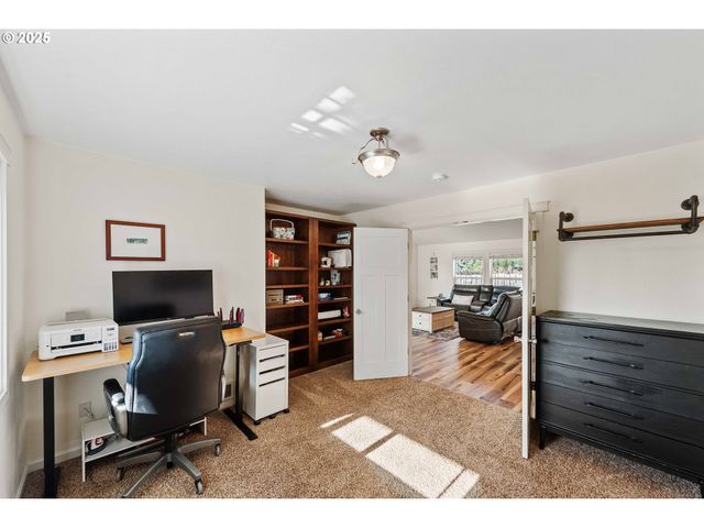 2669 CEDAR LOOP Dr, Bandon, OR 97411