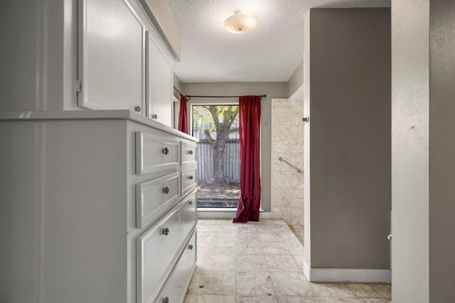 11131 Kitty Brook Drive, Houston, TX 77071