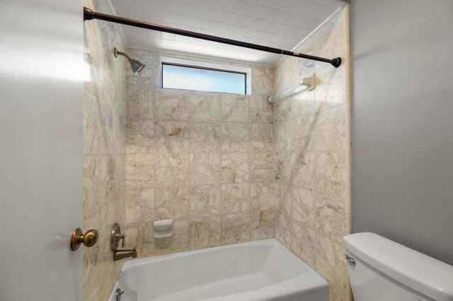 11131 Kitty Brook Drive, Houston, TX 77071