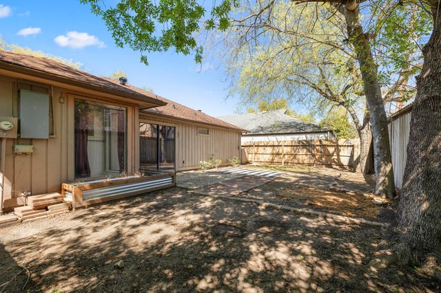 11131 Kitty Brook Drive, Houston, TX 77071