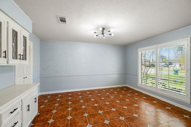 11131 Kitty Brook Drive, Houston, TX 77071