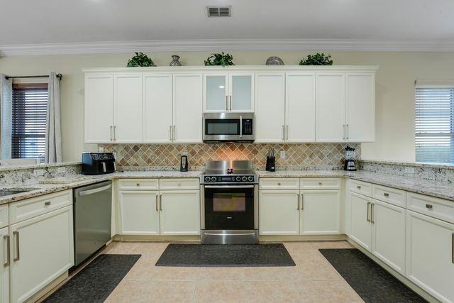 8608 PALISADES LAKE Drive, West Palm Beach, FL 33411