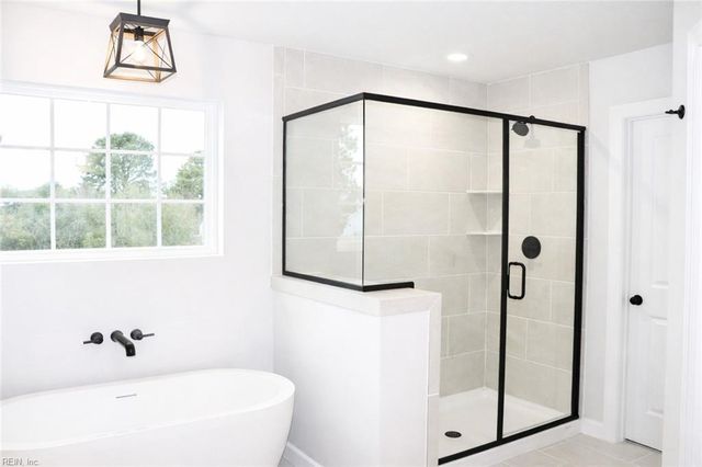 17 Mulligan LN, Suffolk, VA 23434