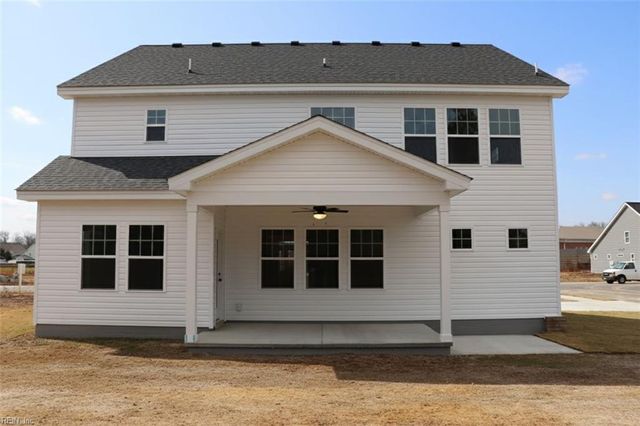 17 Mulligan LN, Suffolk, VA 23434