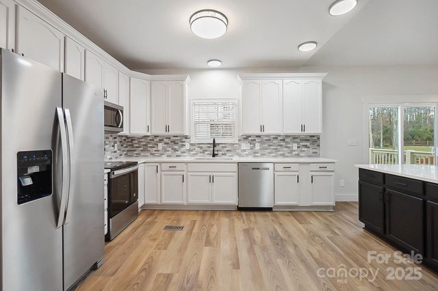 3802 Mckee Road, Charlotte, NC 28270