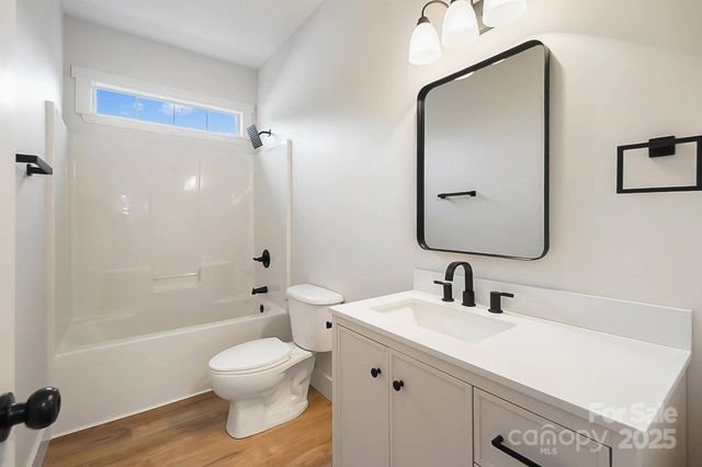 3802 Mckee Road, Charlotte, NC 28270