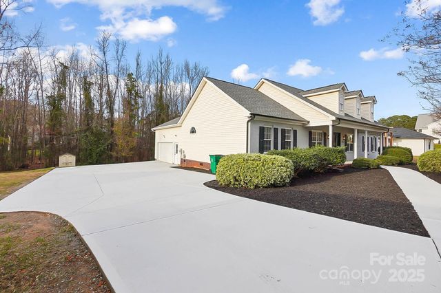 3802 Mckee Road, Charlotte, NC 28270