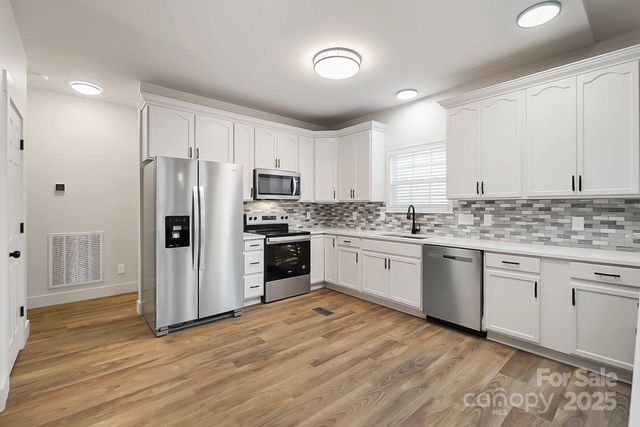 3802 Mckee Road, Charlotte, NC 28270