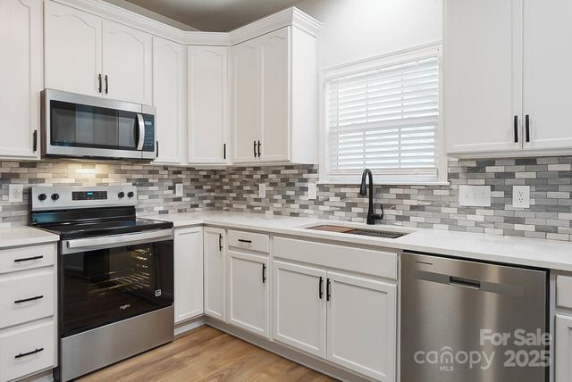 3802 Mckee Road, Charlotte, NC 28270