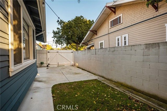 412 S Orange, Orange, CA 92866