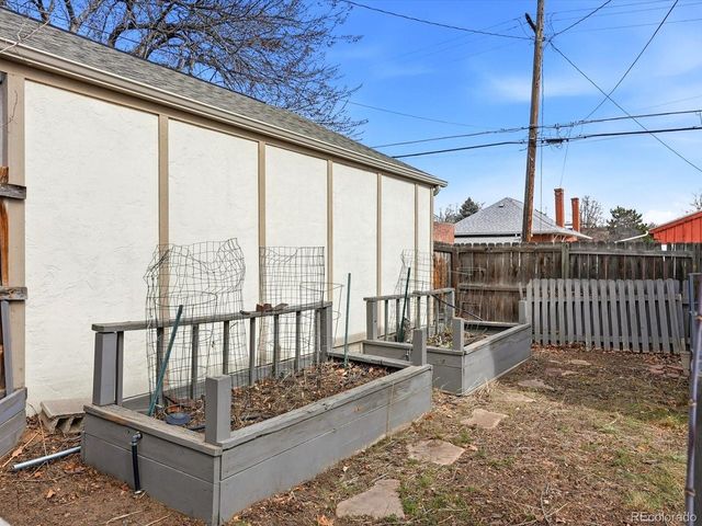 2924 Zenobia St, Denver, CO 80212