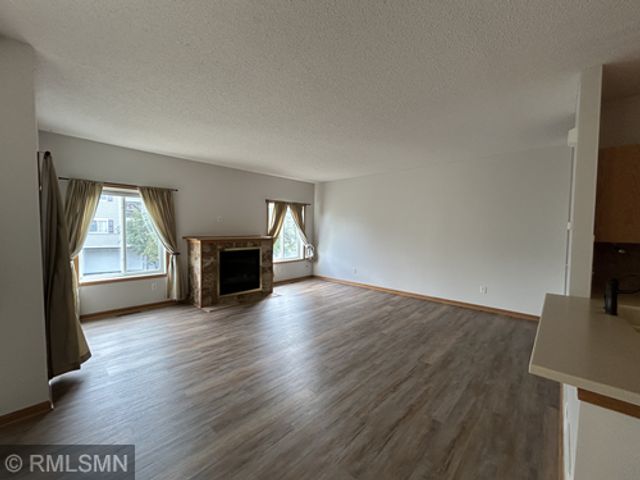 6884 Meadow Grass Lane S, Cottage Grove, MN 55016