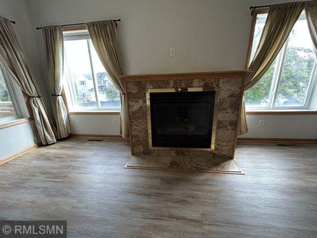 6884 Meadow Grass Lane S, Cottage Grove, MN 55016