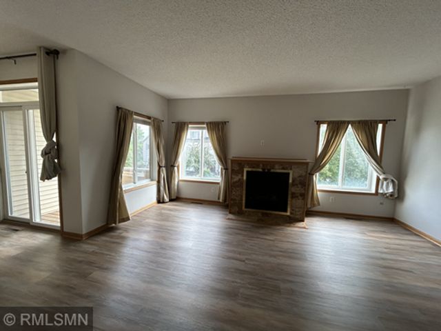 6884 Meadow Grass Lane S, Cottage Grove, MN 55016