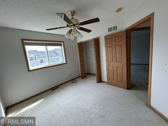 6884 Meadow Grass Lane S, Cottage Grove, MN 55016