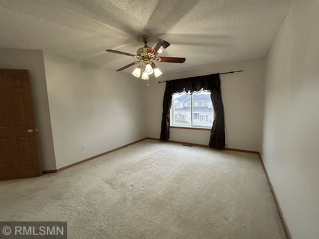 6884 Meadow Grass Lane S, Cottage Grove, MN 55016