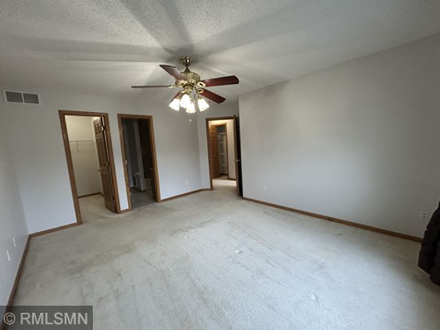 6884 Meadow Grass Lane S, Cottage Grove, MN 55016
