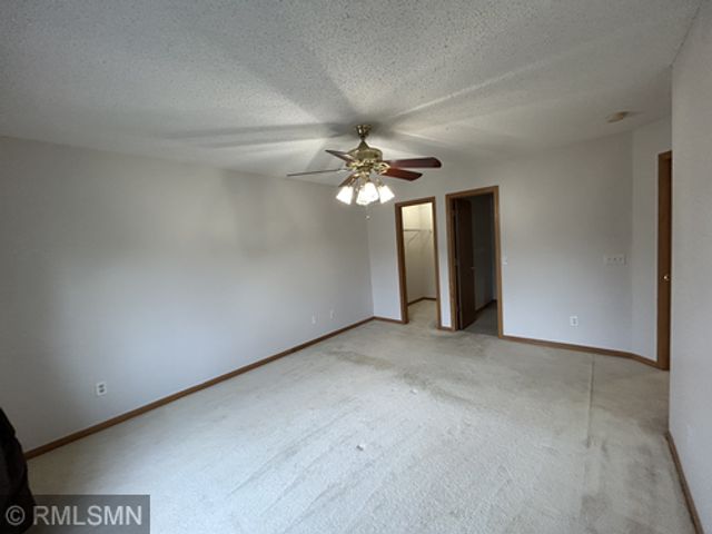 6884 Meadow Grass Lane S, Cottage Grove, MN 55016