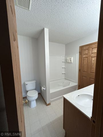 6884 Meadow Grass Lane S, Cottage Grove, MN 55016