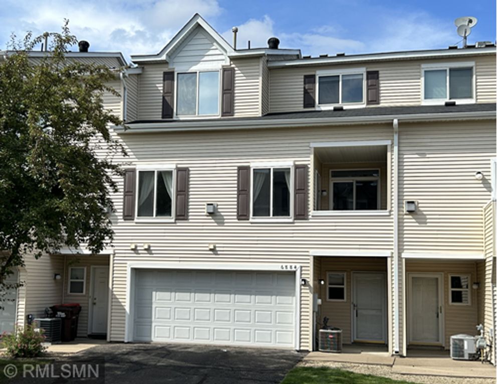 6884 Meadow Grass Lane S, Cottage Grove, MN 55016