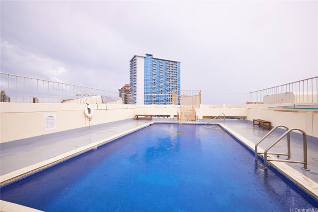 1655 Makaloa Street 1807, Honolulu, HI 96814